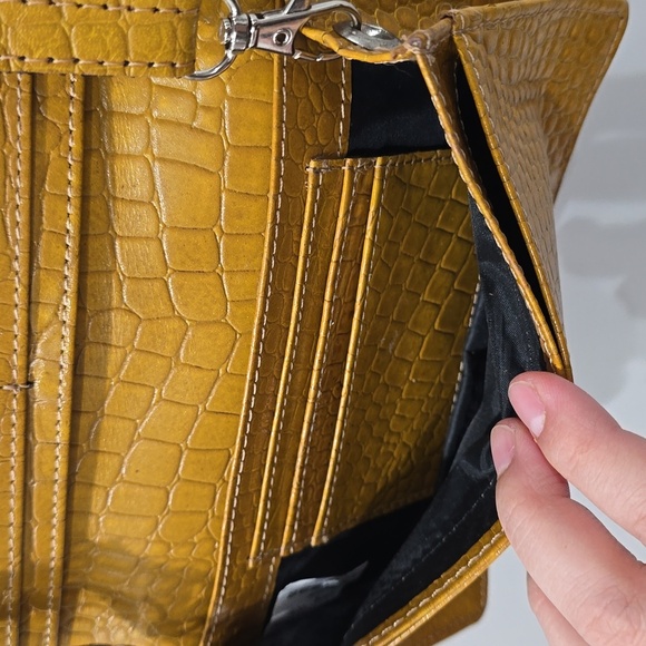 ✨️4/$20 Croc Embossed Small Genuine Leather Crossbody Bag, Removeable Strap - Picture 10 of 16
